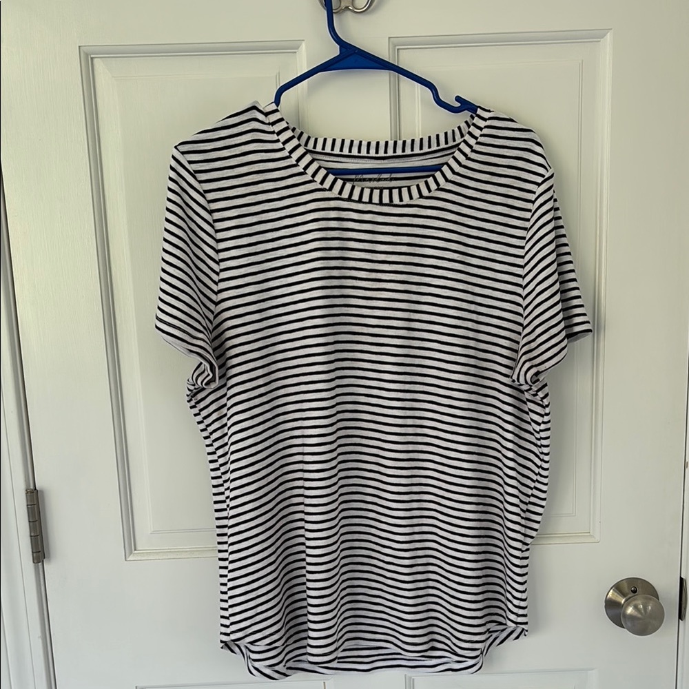 Marled Essentials Black and White Boxy Short Sleeve Tee
